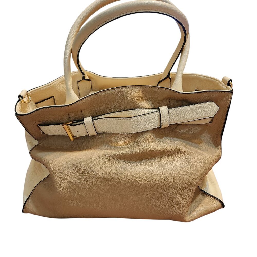 Beautiful Reed Beige and Tan Shoulder Purse - Picture 1 of 16